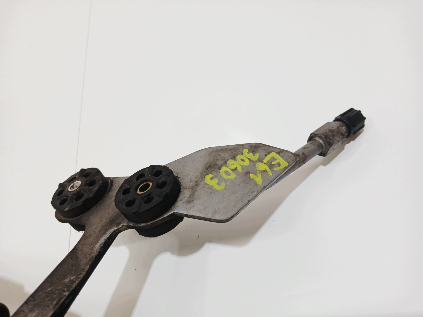 prijenos crijevo klimatizacije BMW E60 E61 306D3 3.0D (4824709)