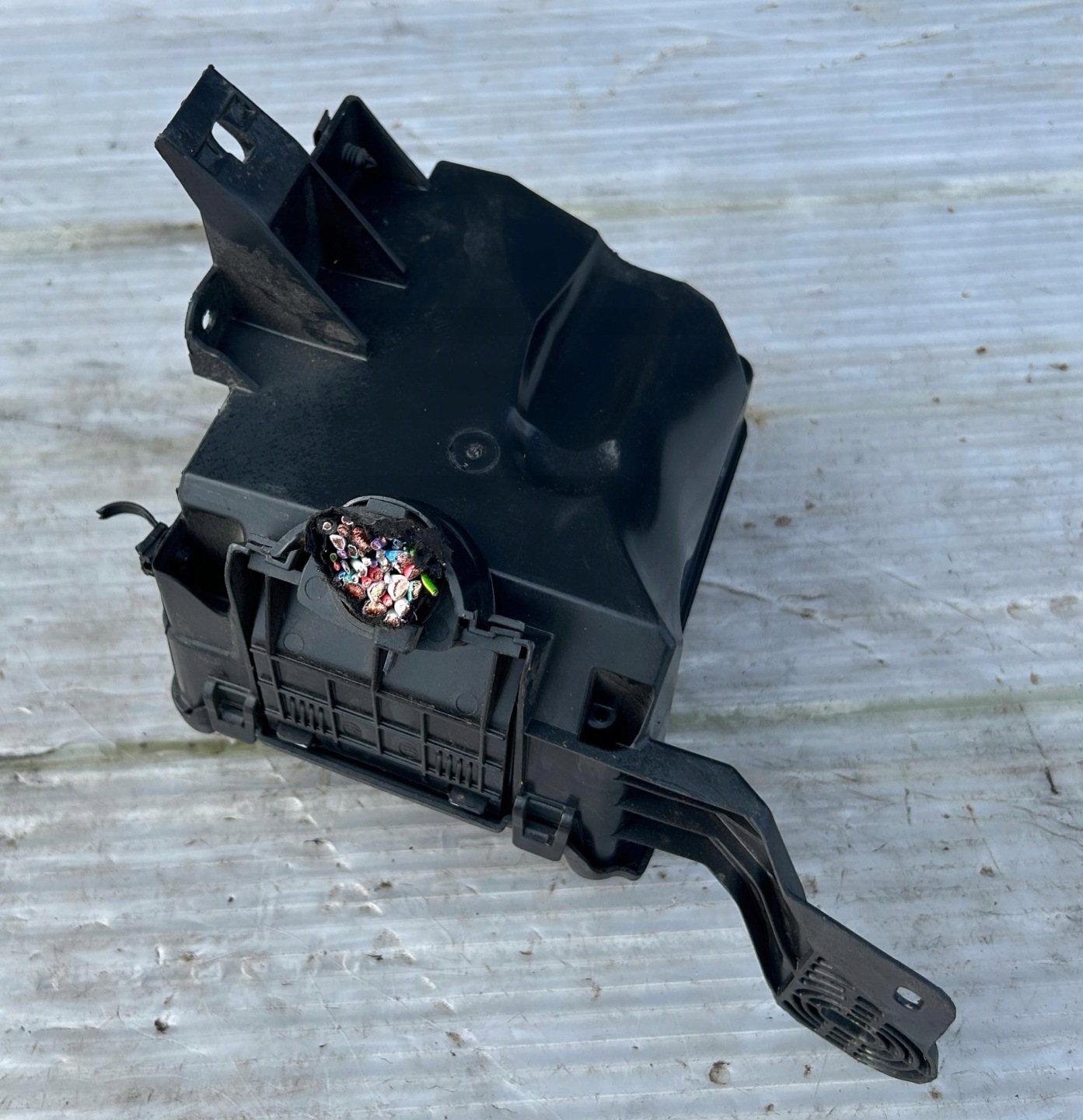 Module fusibles CITROEN C3 III 16- 1.5 HDI