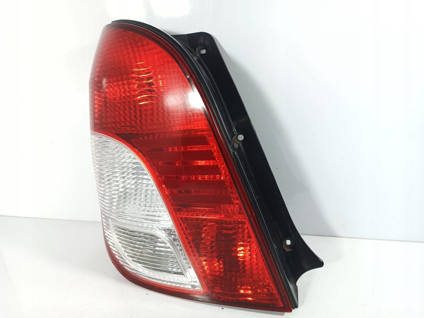 Kia Carens 1 and 99-02 light rear rear part left