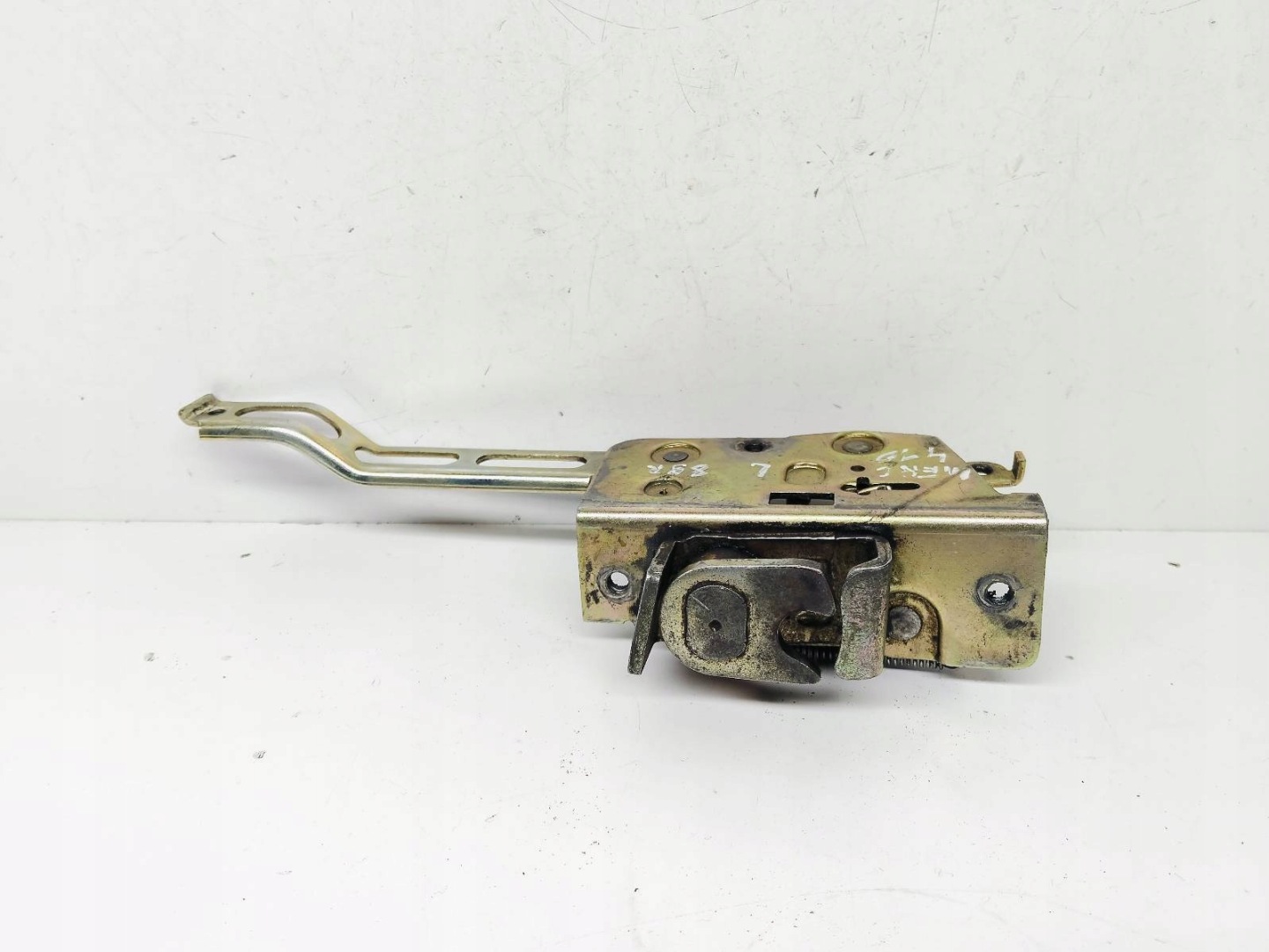 lock door left front MERCEDES-BENZ 410 2.3 841G