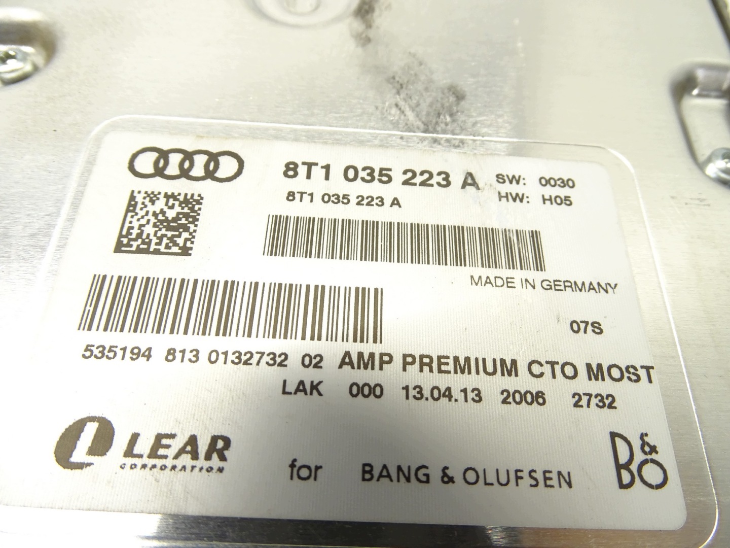 amplifier bang OLUFSEN module AUDI Q3 Q5 A4 B8 A5 8T 8T1035223A