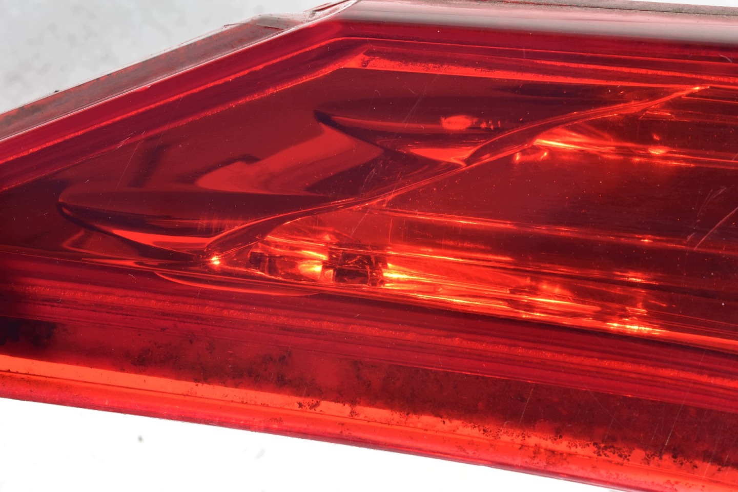 light left rear part PEUGEOT 5008 and 2009-2013 9672666580 EU