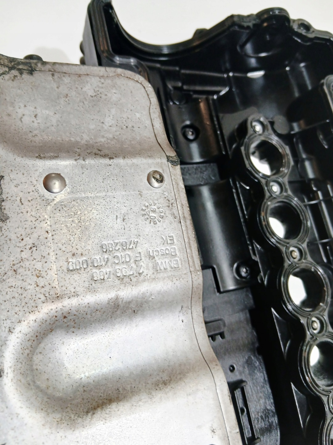 couvre-culasse BMW E60 E61 3.0D 306D3 7789395 (0000033)