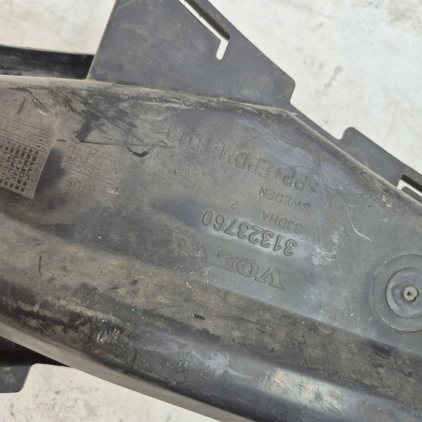 VOLVO XC60 LIFT 13- příčka ABSORBER nárazníku předek
