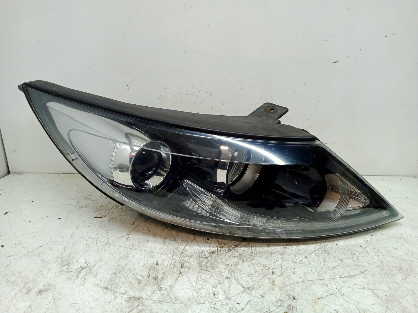 KIA SPORTAGE III light right front XENON LED UK control unit 92102-3U310