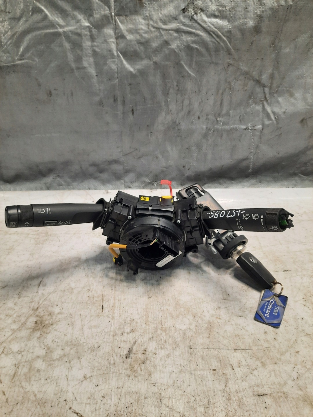 OPEL ASTRA J 1.7CDTI steering wheel levers and controls ring ignition key ANGLIK