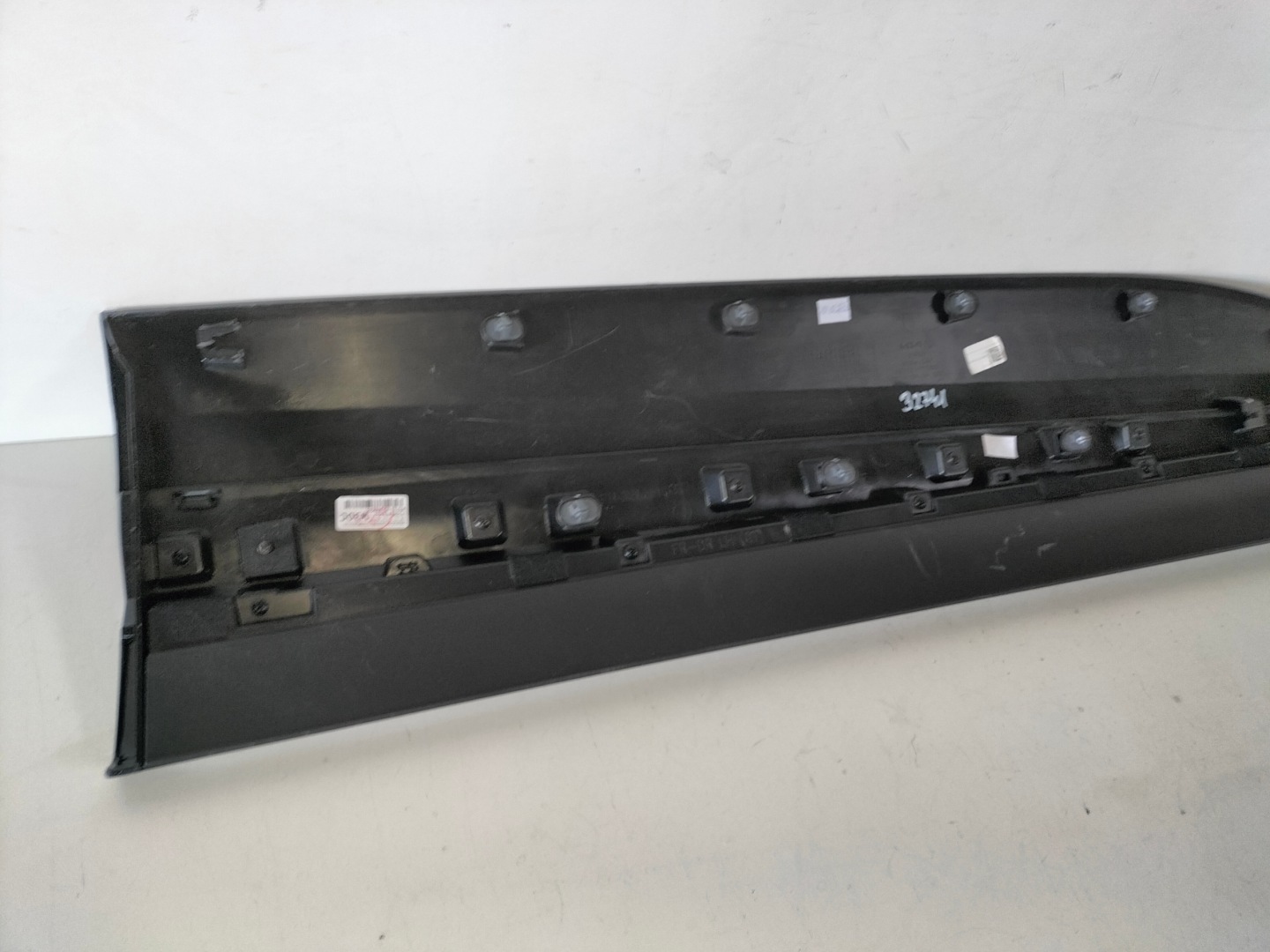 moulding cap door front left KIA SPORTAGE 5 V 21- GT-LINE