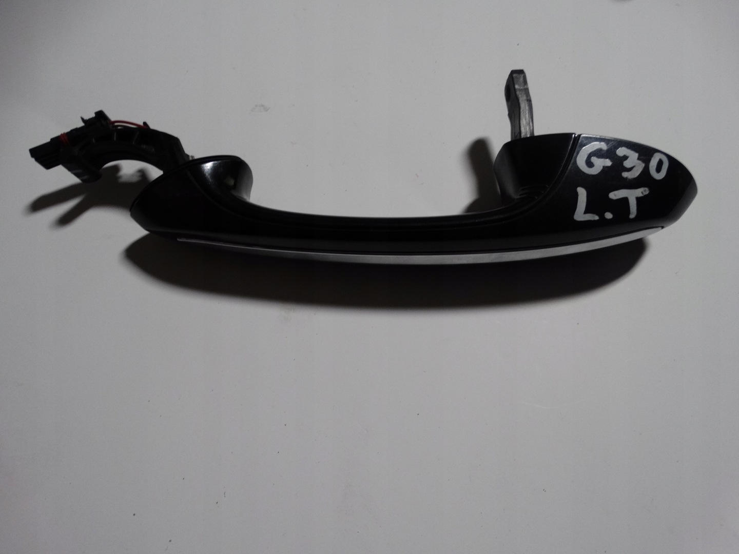 handle door left KEYLESS BMW G30 G31 G32 475 1