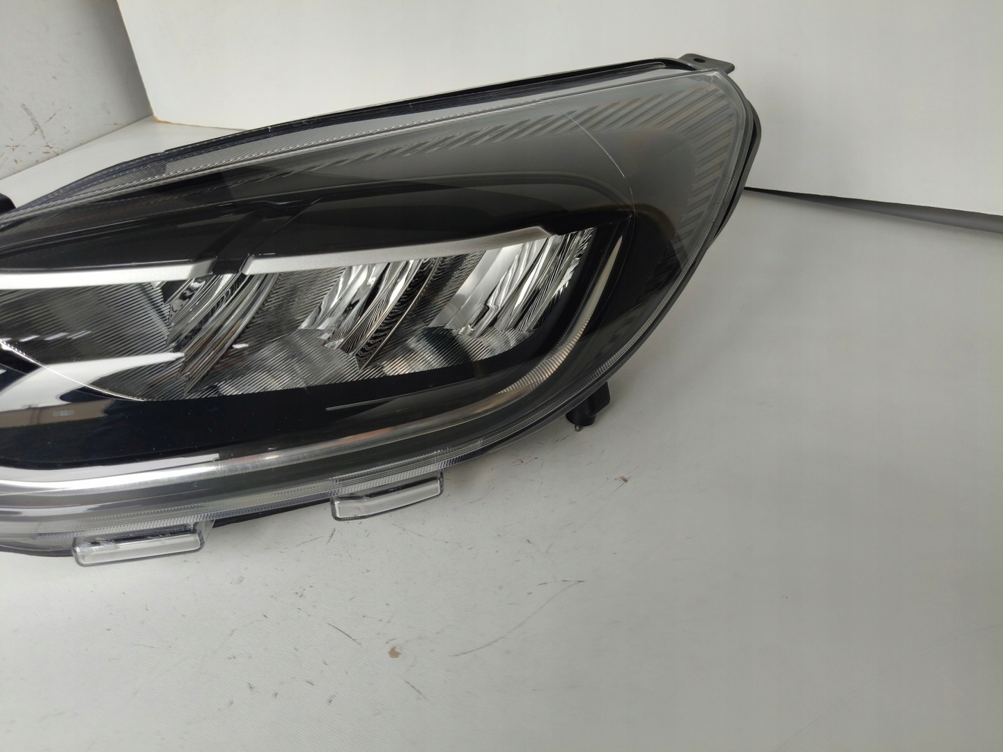 light left REFLEKTOR FORD FIESTA MK8 21- LIFT FULL LED