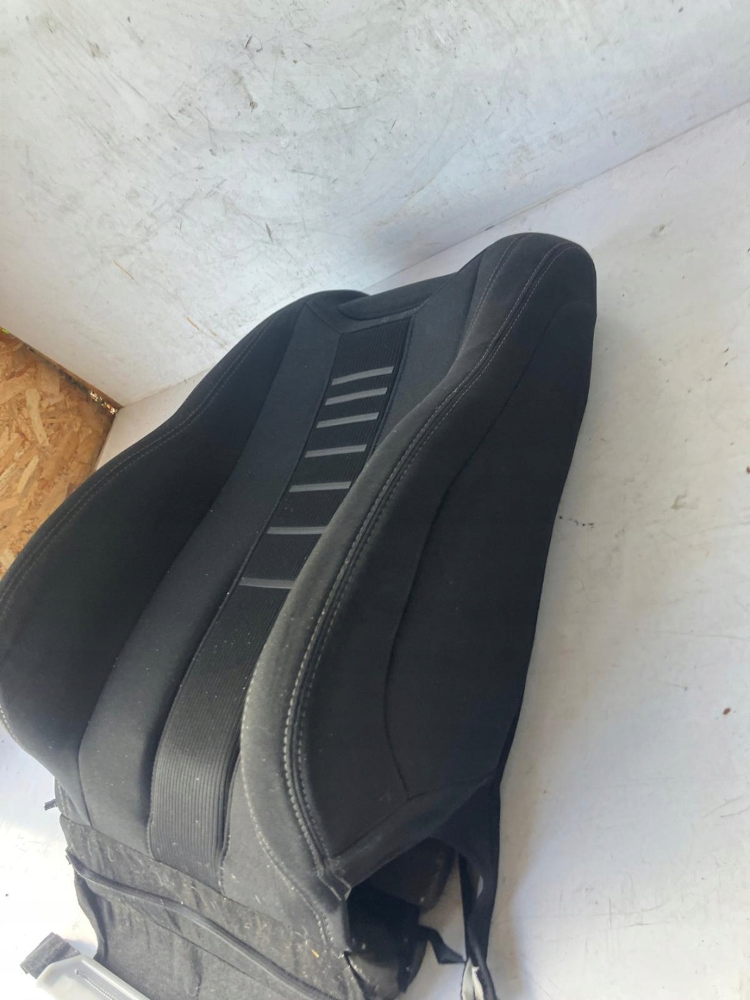 OPARCIE seat right front PEUGEOT 308 T9