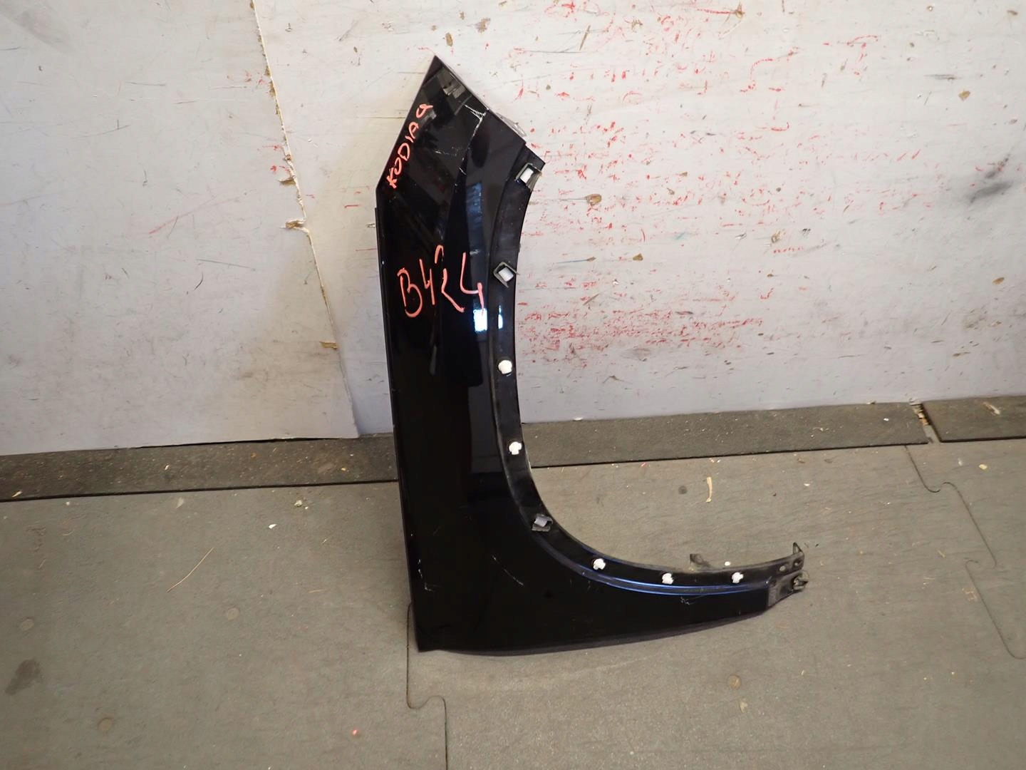 fender front front right SKODA KODIAQ 2016