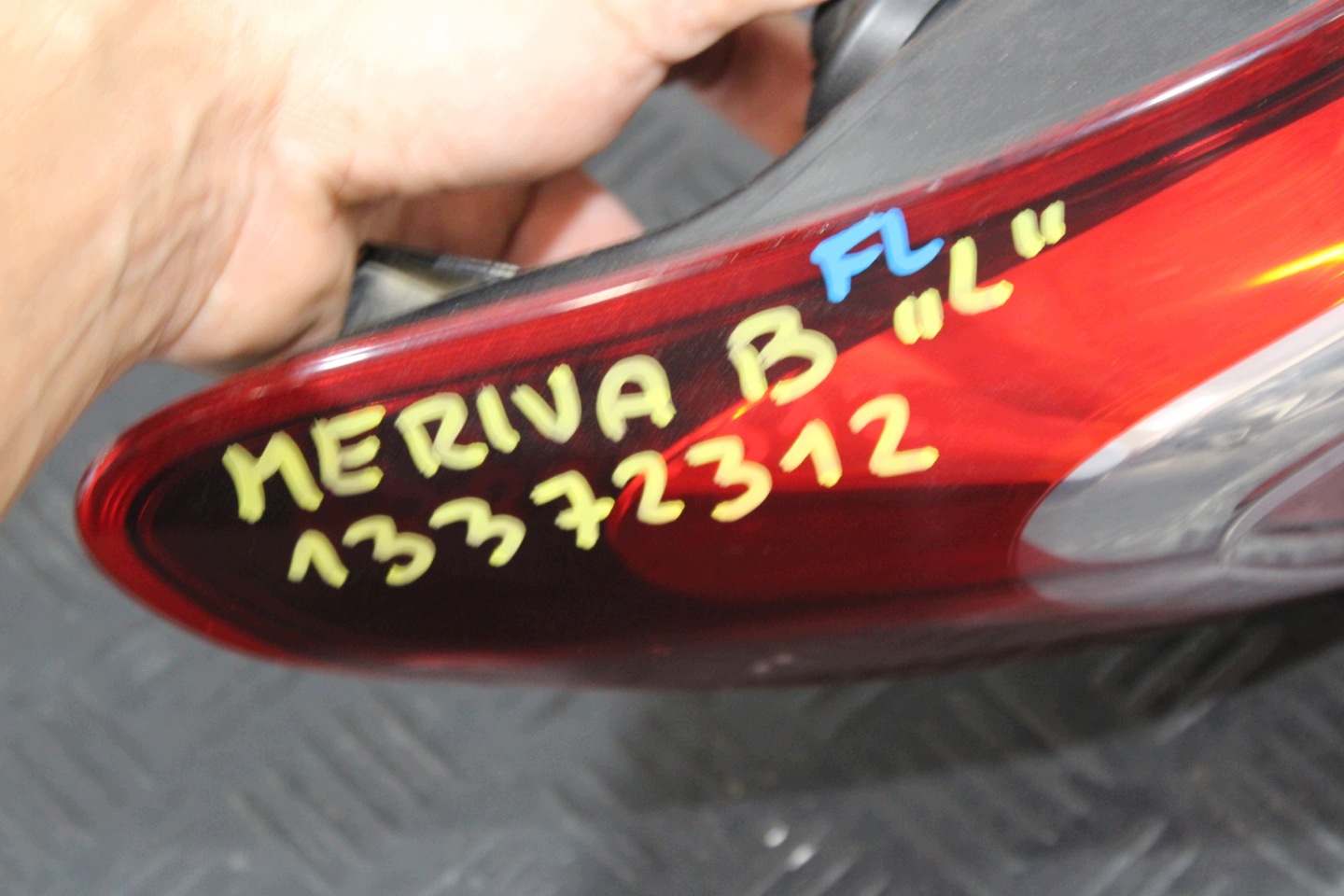 light left rear part left rear 13372312 OPEL MERIVA B LIFT