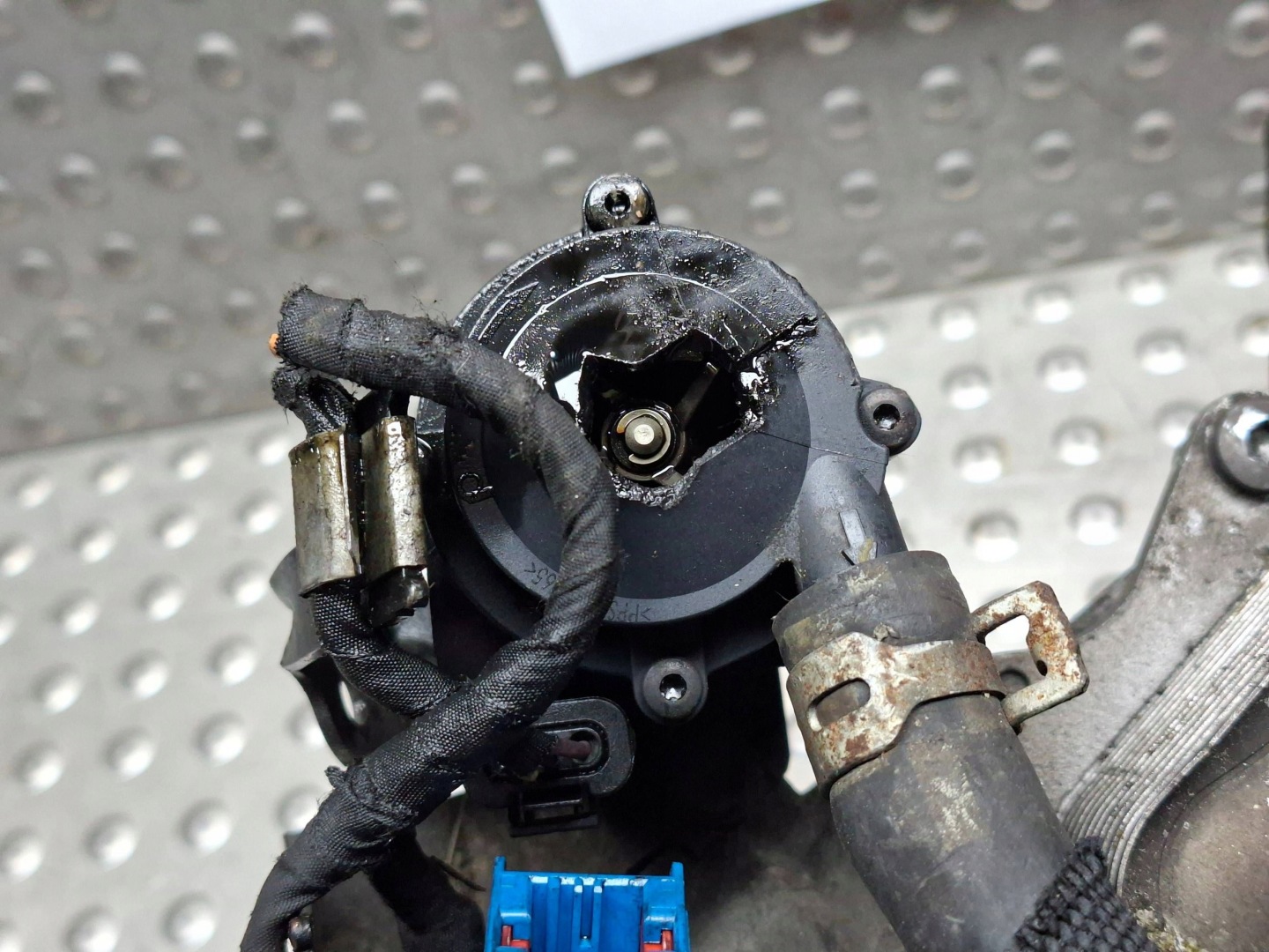 Ölfiltergehäuse MINI COOPER S R56 06- 1.6 T V754627980