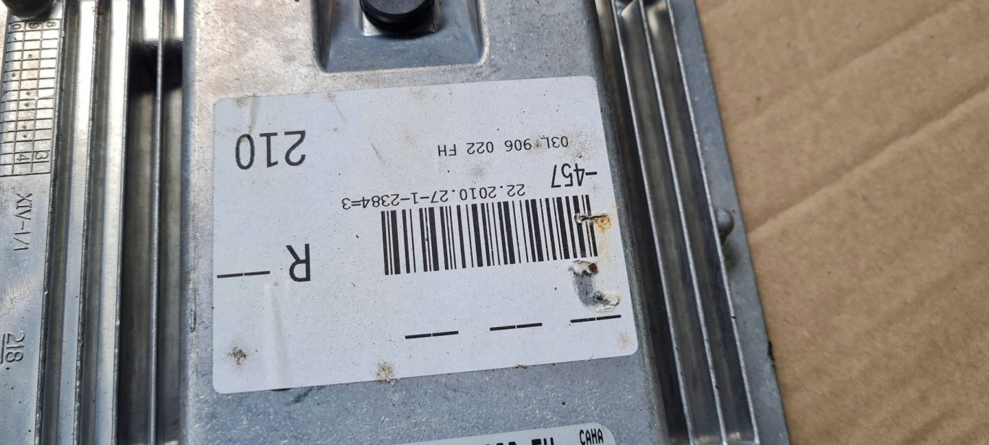 A6 C6 LIFT module control unit computer of the engine ECU 2.0 TDI 03L906022FH