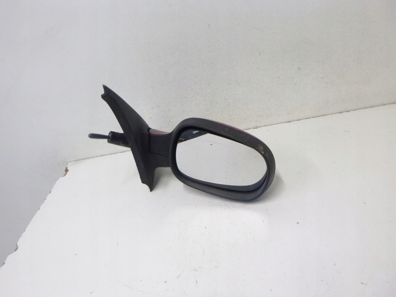 mirror right Renault Clio II NV713 2000r.