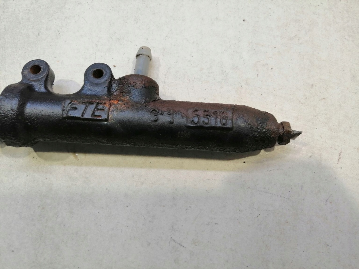 pumpa spojky MERCEDES W210 2.0