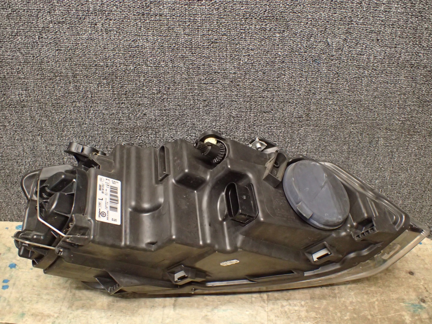 LIGHT FRONT LEFT VW POLO 08- 6R1941015E