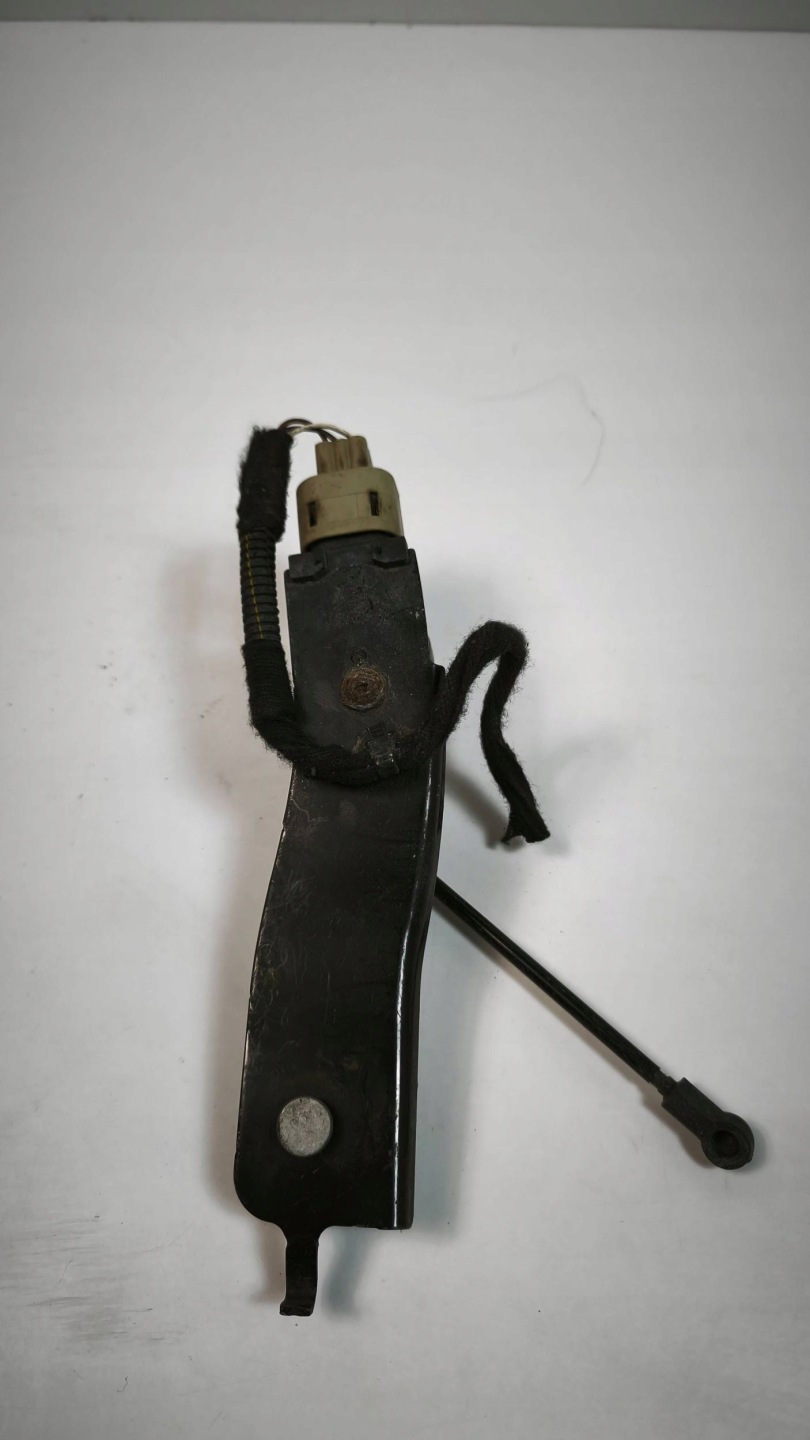 Opel Insignia B Sensor poziomowania lichte 84084760