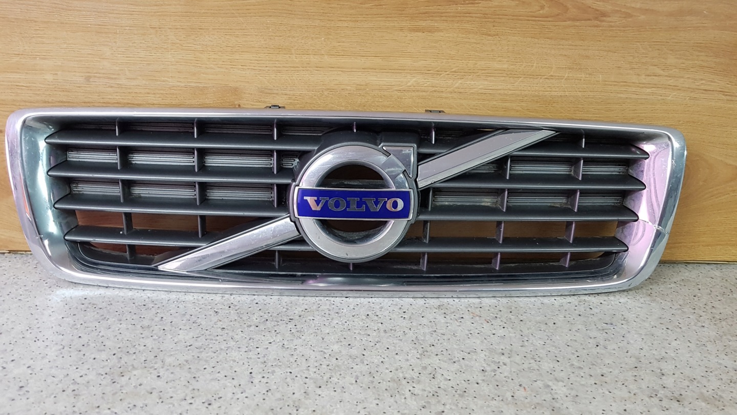 VOLVO S80 07 - front PREKLADgrill grille D 84