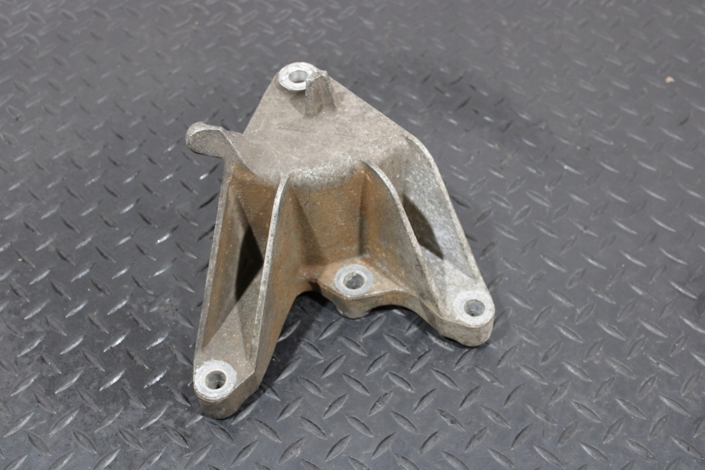 supporto staffa OPEL INSIGNIA A 13228285