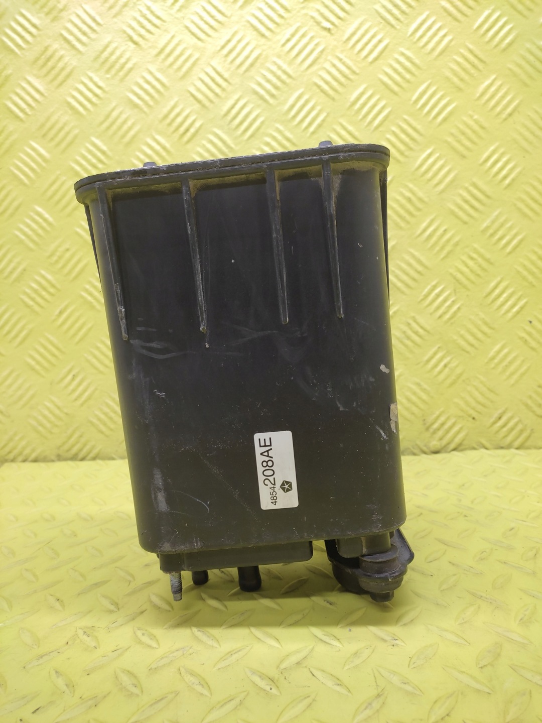 JEEP GRAND CHEROKEE 4.7 V8 karbonski filter 4854208AE
