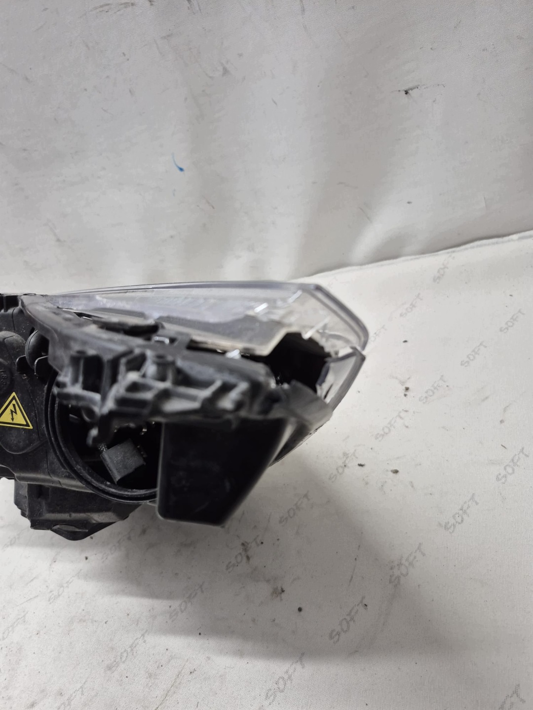 FORD KUGA II MK2 LIFT 16- light right front front XENON for CZESCI