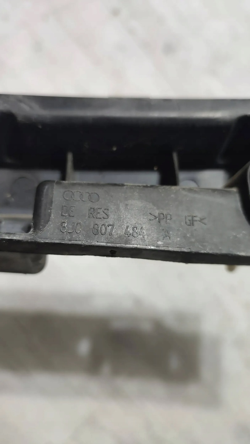Audi TT 8J 13r 2.0tdi rear part side right bumper bracket