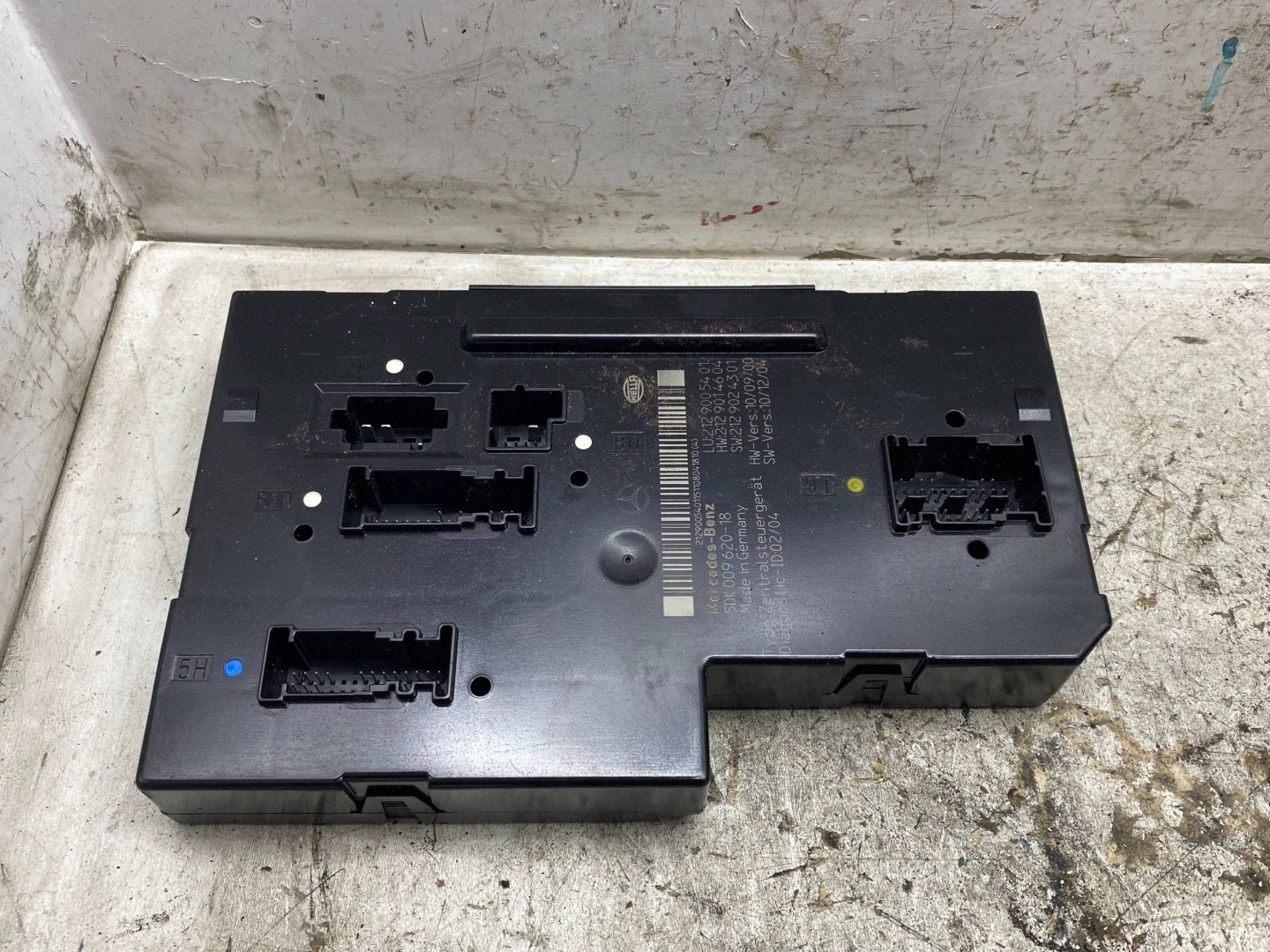 module control unit SAM MERCEDES E-KLASA C207 W207 2129005401