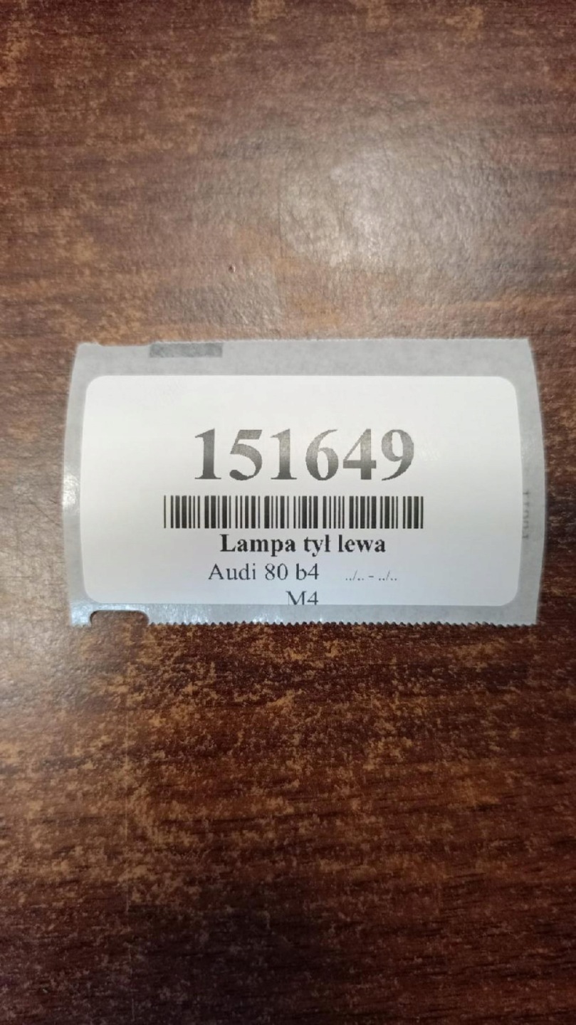 AUDI 80 B4 KOMBI feu gauche arrière du capot 8A9945093