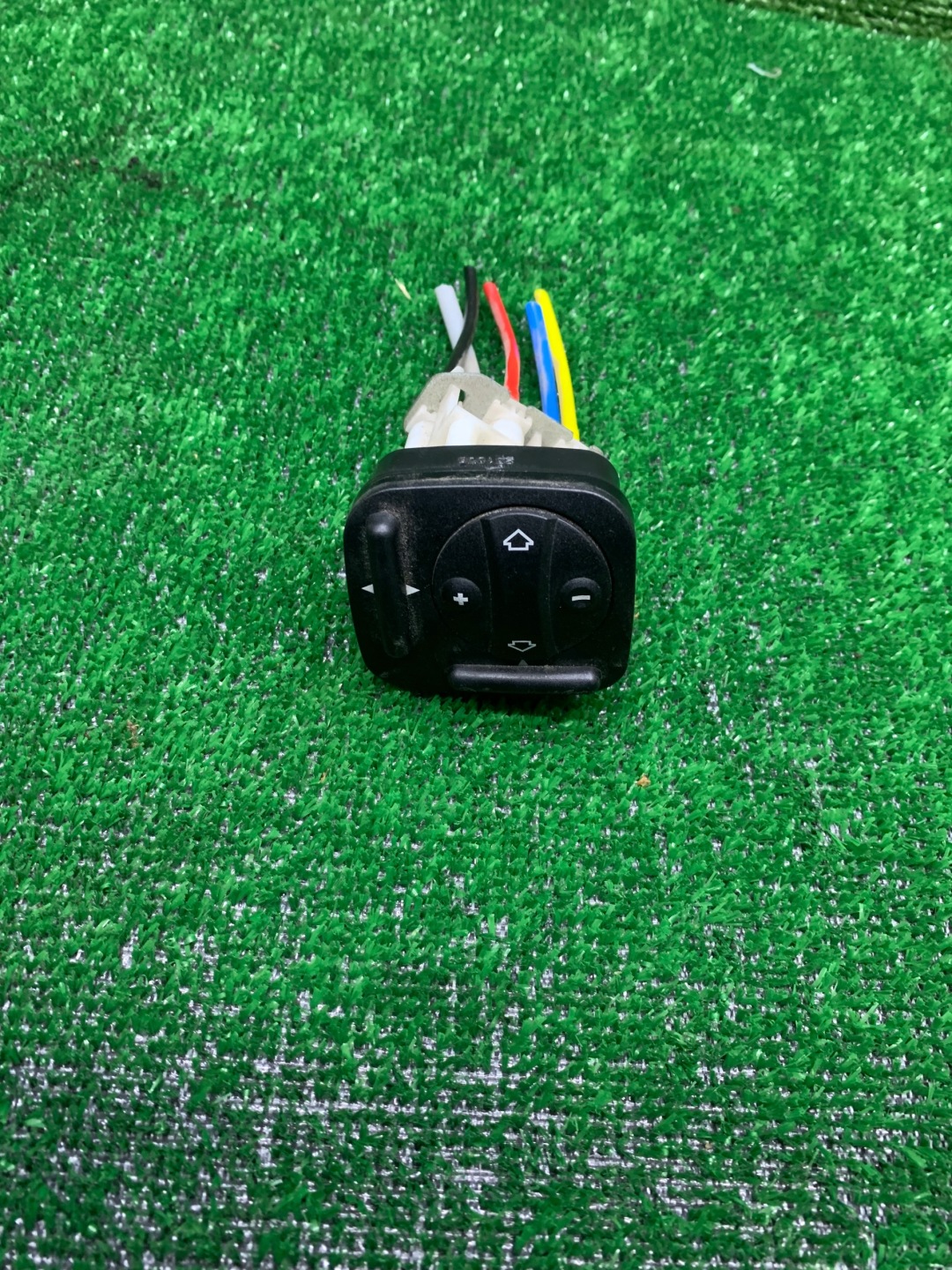 control panel seat left MERCEDES 2118000878