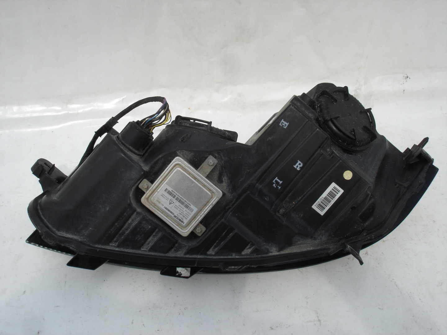 JAGUAR F-PACE X260 light front right BI XENON