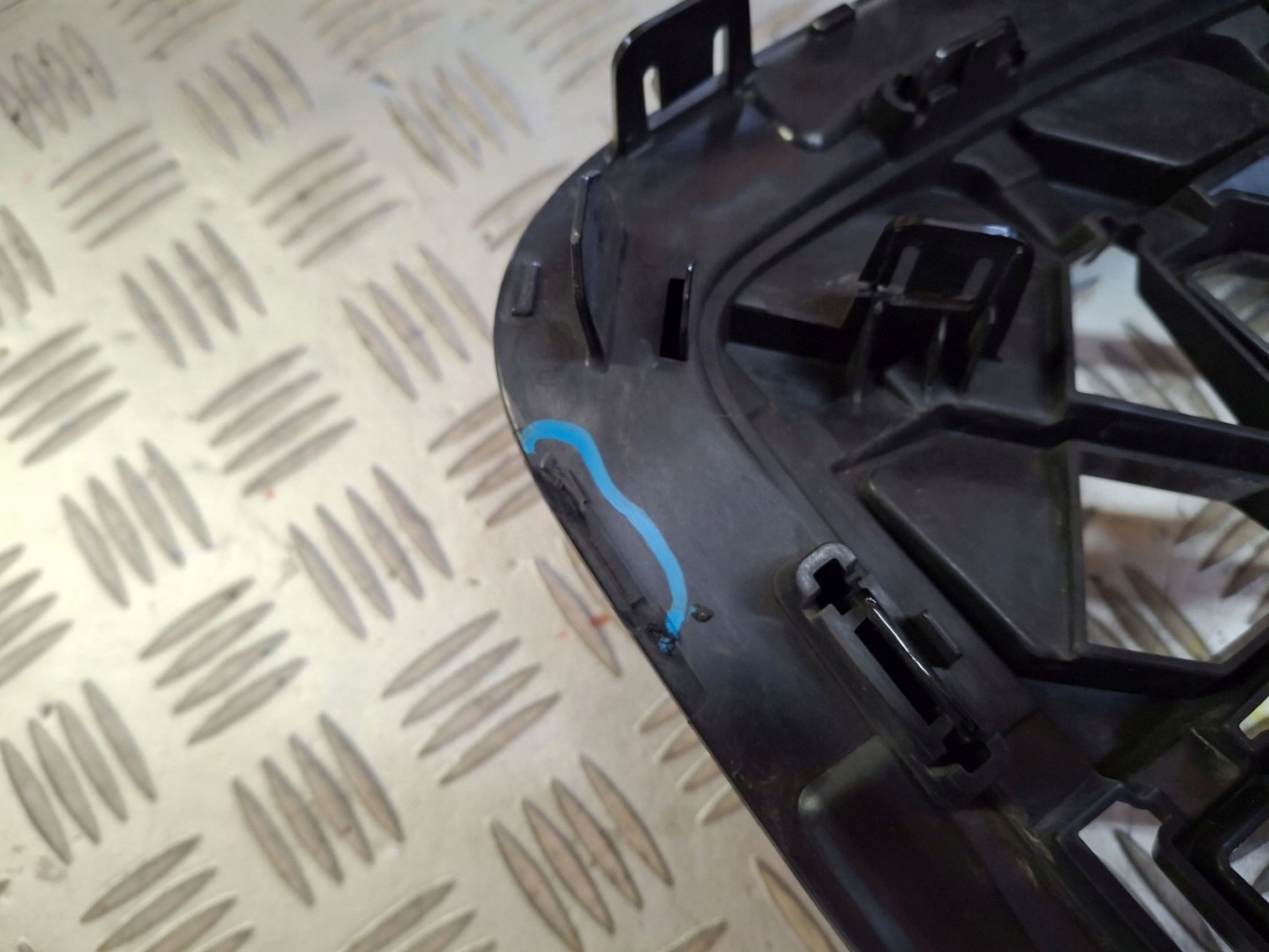 front PREKLADgrill BMW X2 U10 m-packet 2023R->