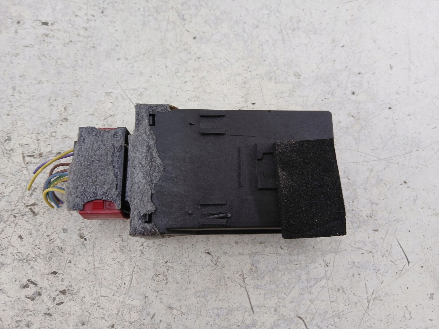 PEUGEOT 807 CITROEN C8 Module de la serrure Central 1400047280
