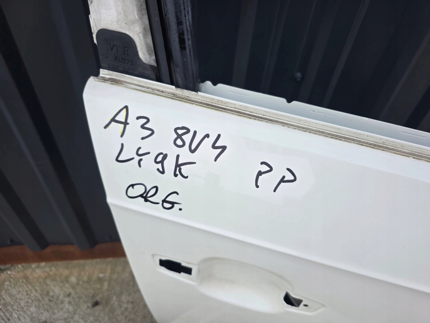 door right front AUDI A3 8V SPORTBACK 8V4 5-door LY9K original !!!