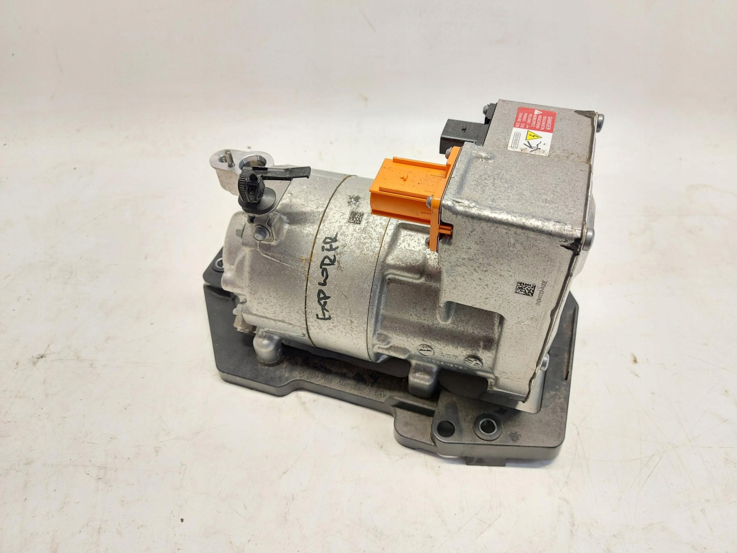 Ford Explorer VII R2KB Porta staffa per batteria 1EA820807H