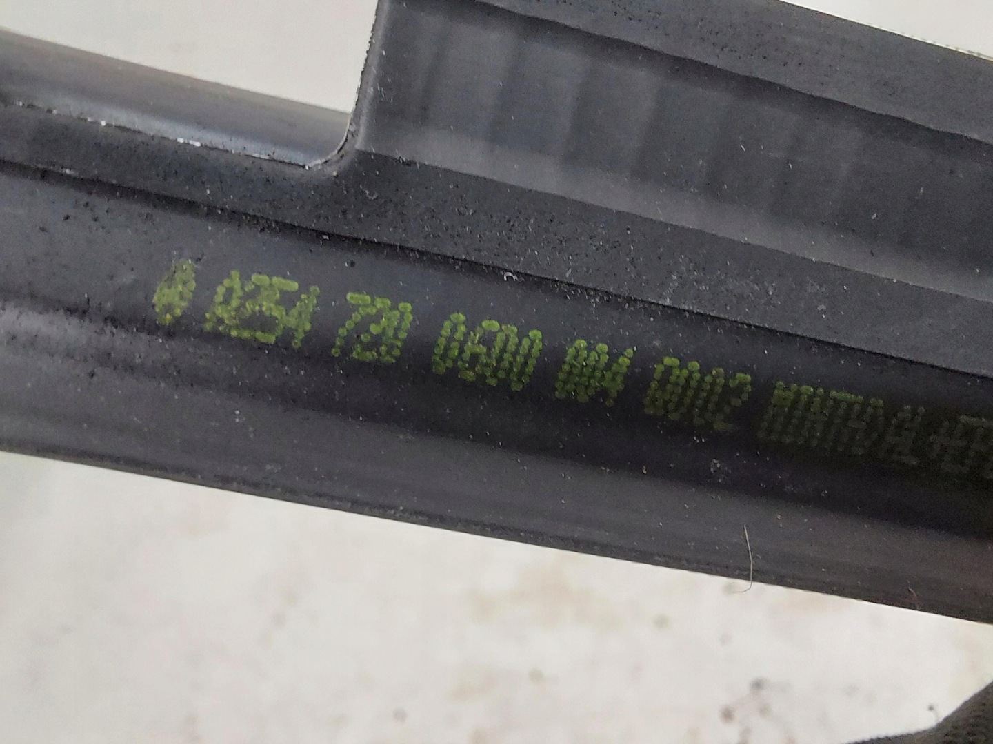 Mercedes W254 GLC 220d moulding dust right A2547200600