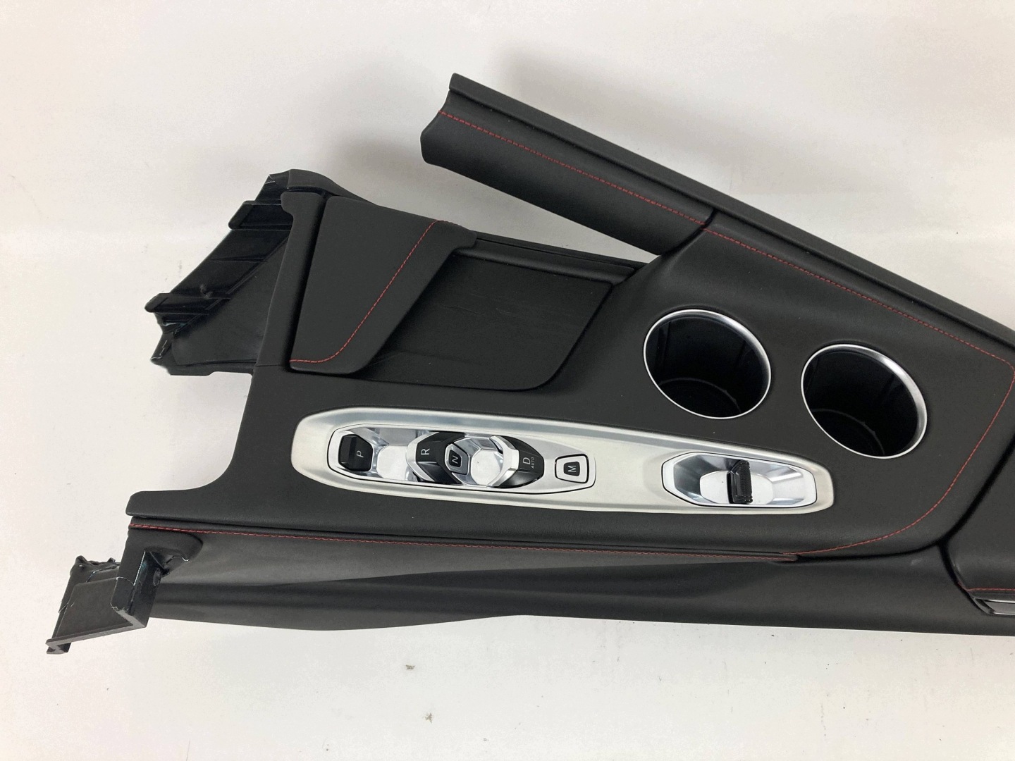 Chevrolet Corvette C8 Stingray tunnel console central 2020-2025