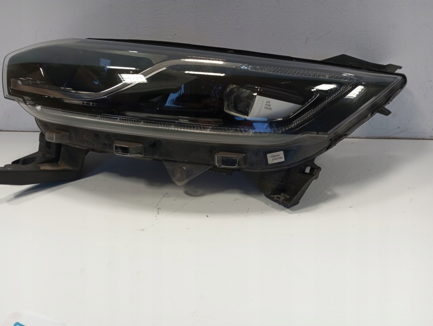 light FULL LED RENAULT ESPACE 5 V 260608372R left