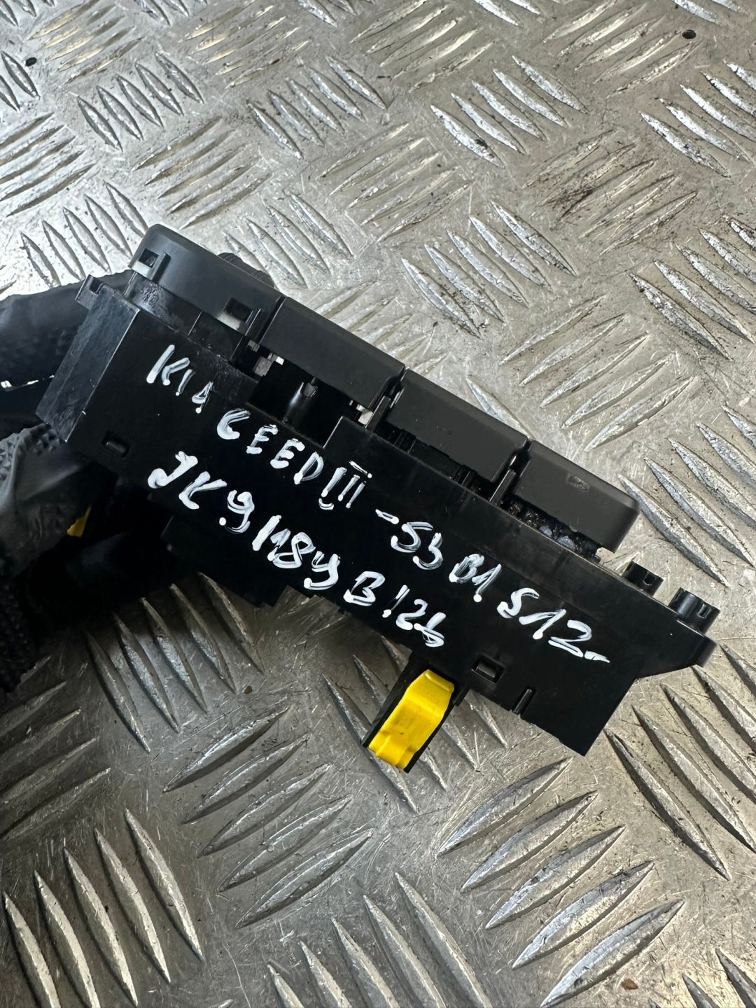 light switch KIA PRO CEED III