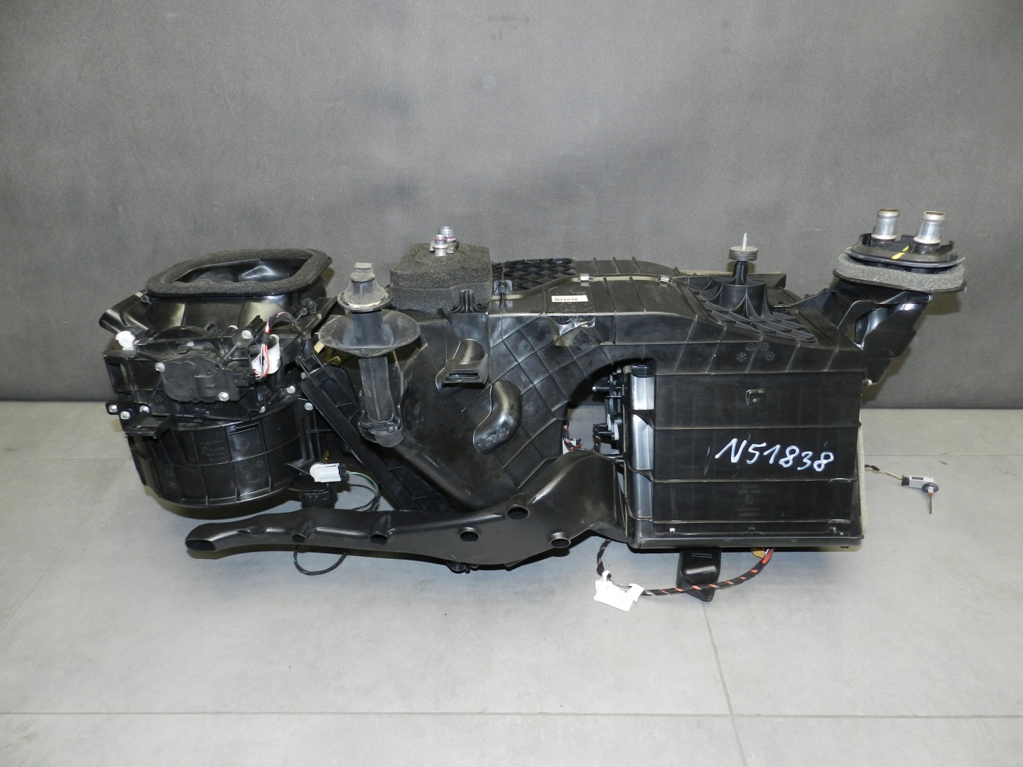 VW TOUAREG 7P heater 7P1820005C