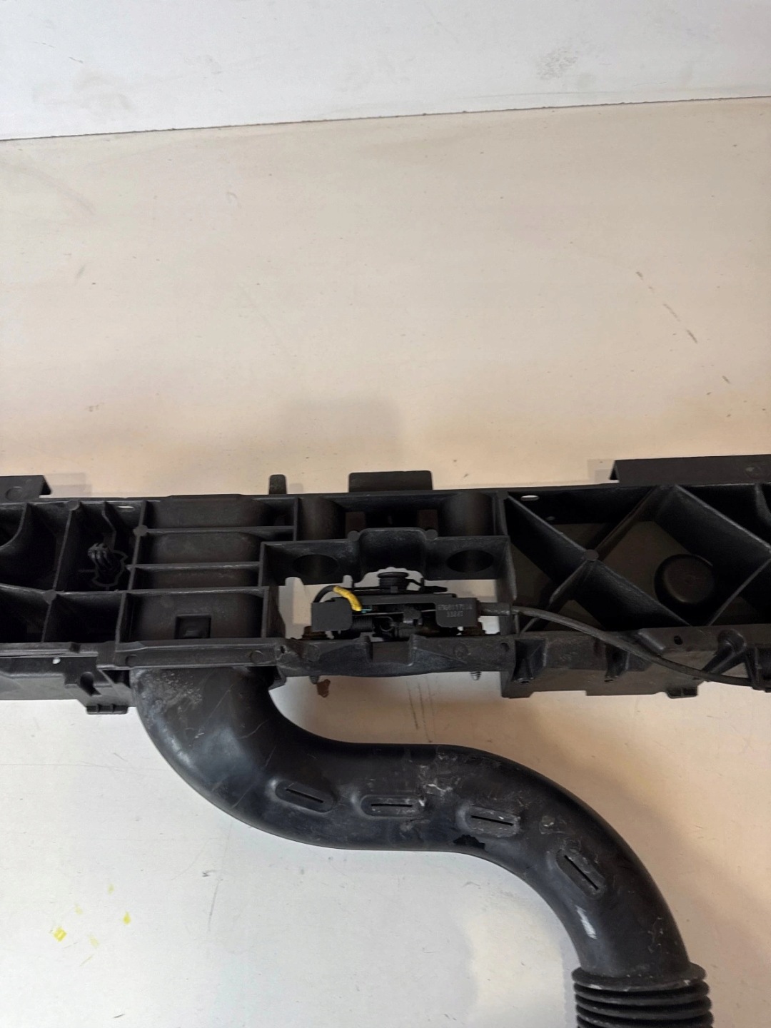 bar, wall upper lock Renault Clio IV