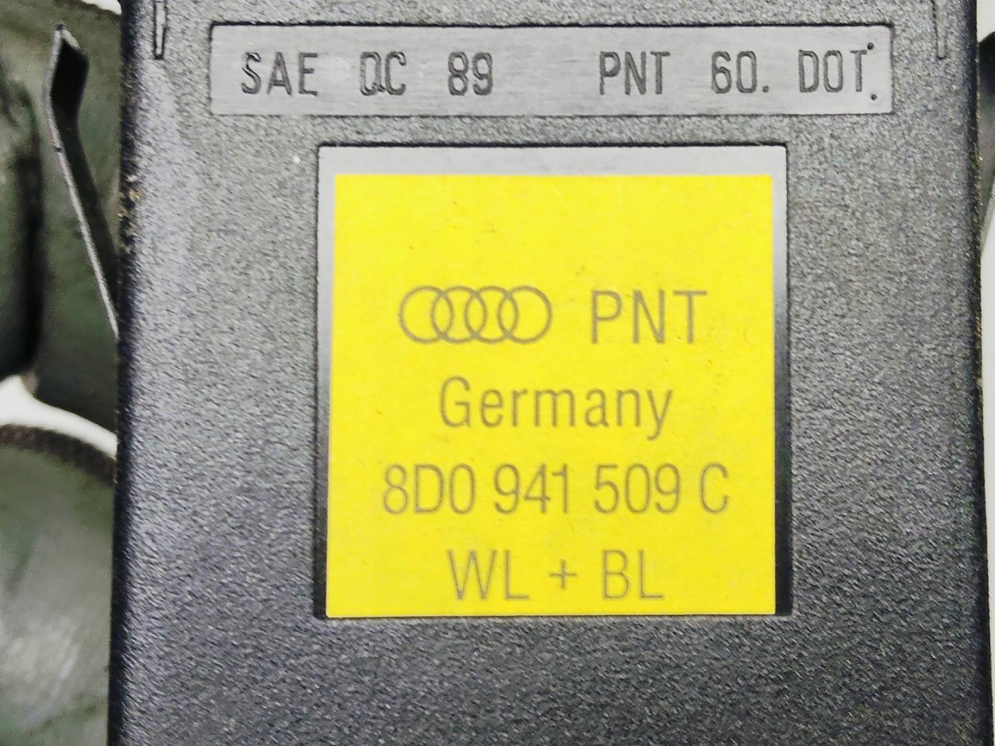interruttore luci luci di emergenza Audi A4 B5 1.9 TDI 8D0941509C