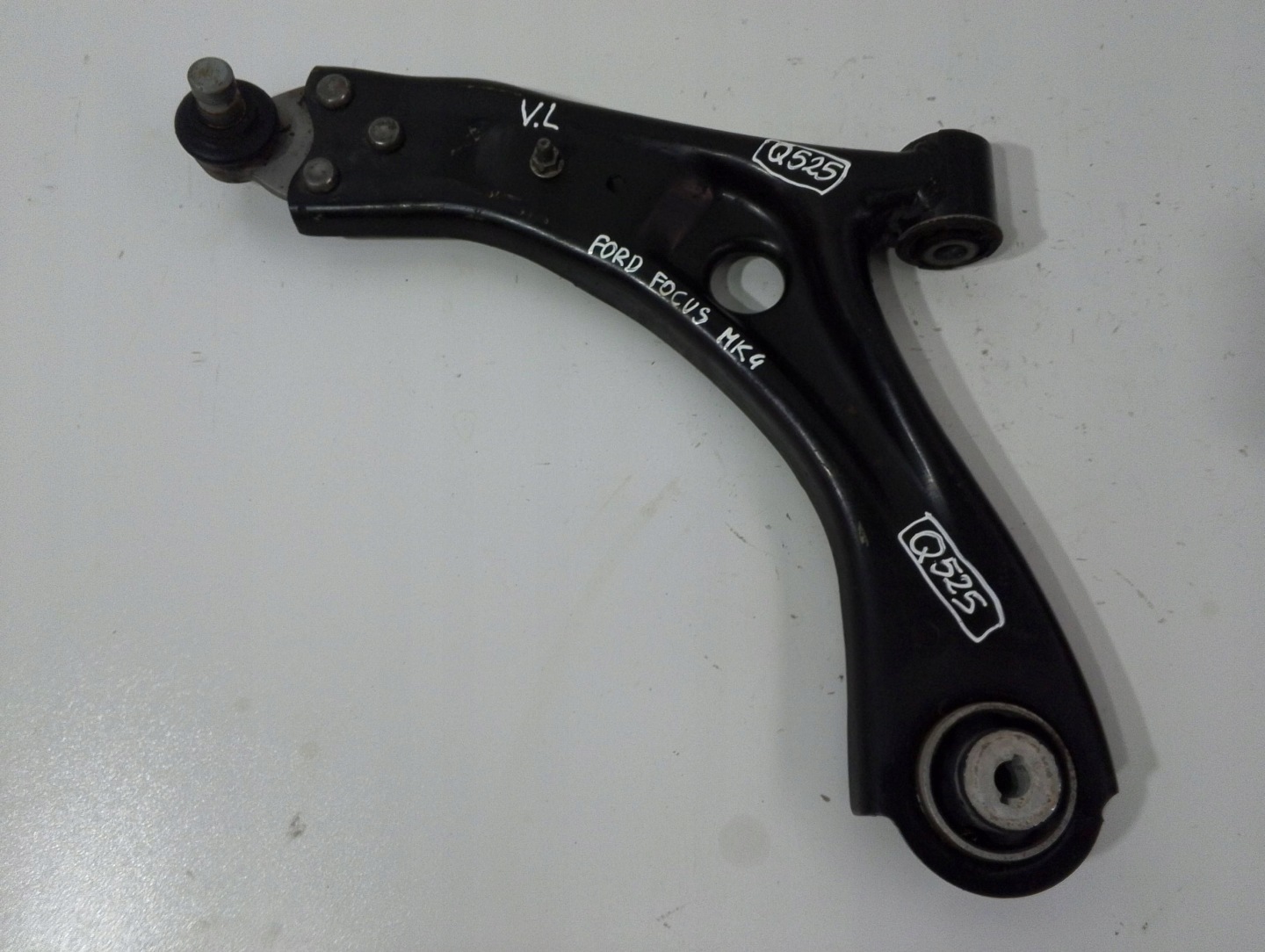 Ford Focus MK4 arm front left JX613A424AEB (Q525)