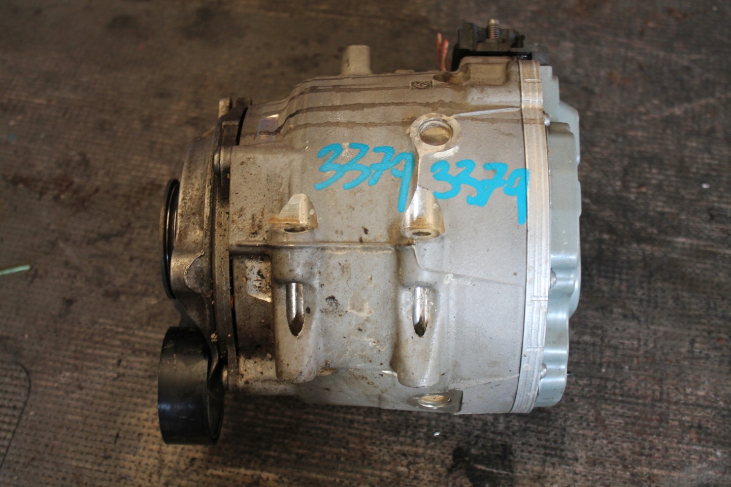 3379. ALTERNATOR AUDI RSQ8 4N1903028B