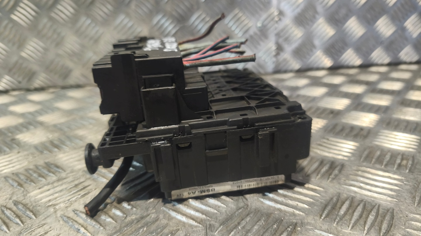 fuse box CITROEN C5 2.0B S110500002E