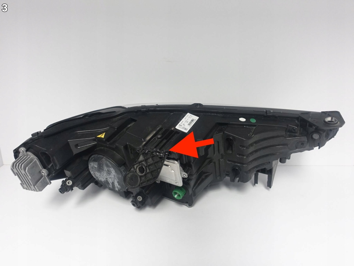 ALFA ROMEO STELVIO 16- XENON+LED SKRETNA left light front EU