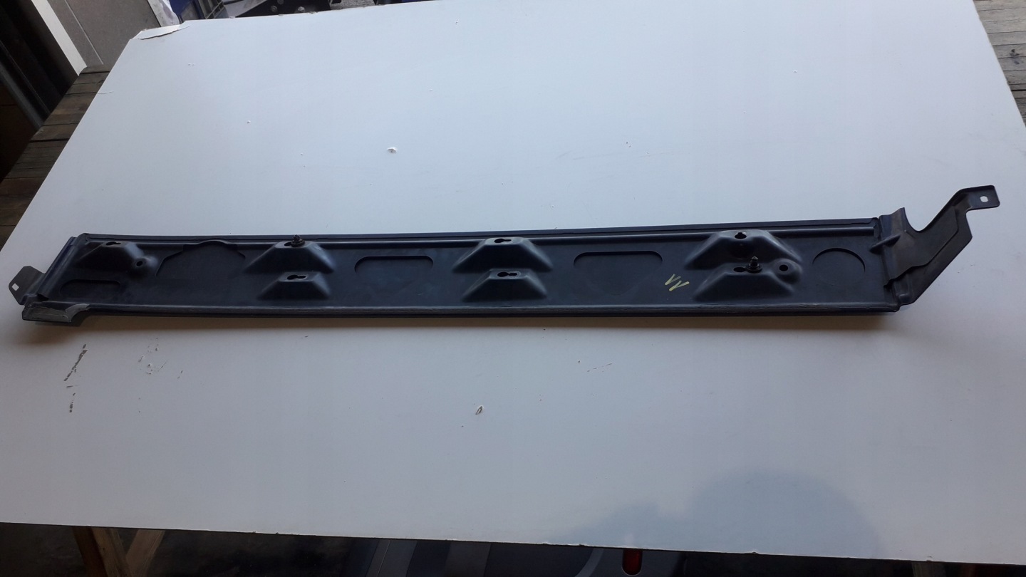 moulding cover SZYNY left VW T5 7H1843795C