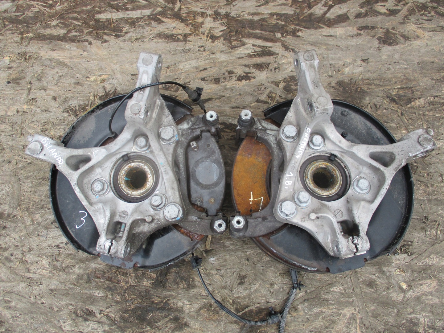swing front left Chevrolet Orlando 1.8i