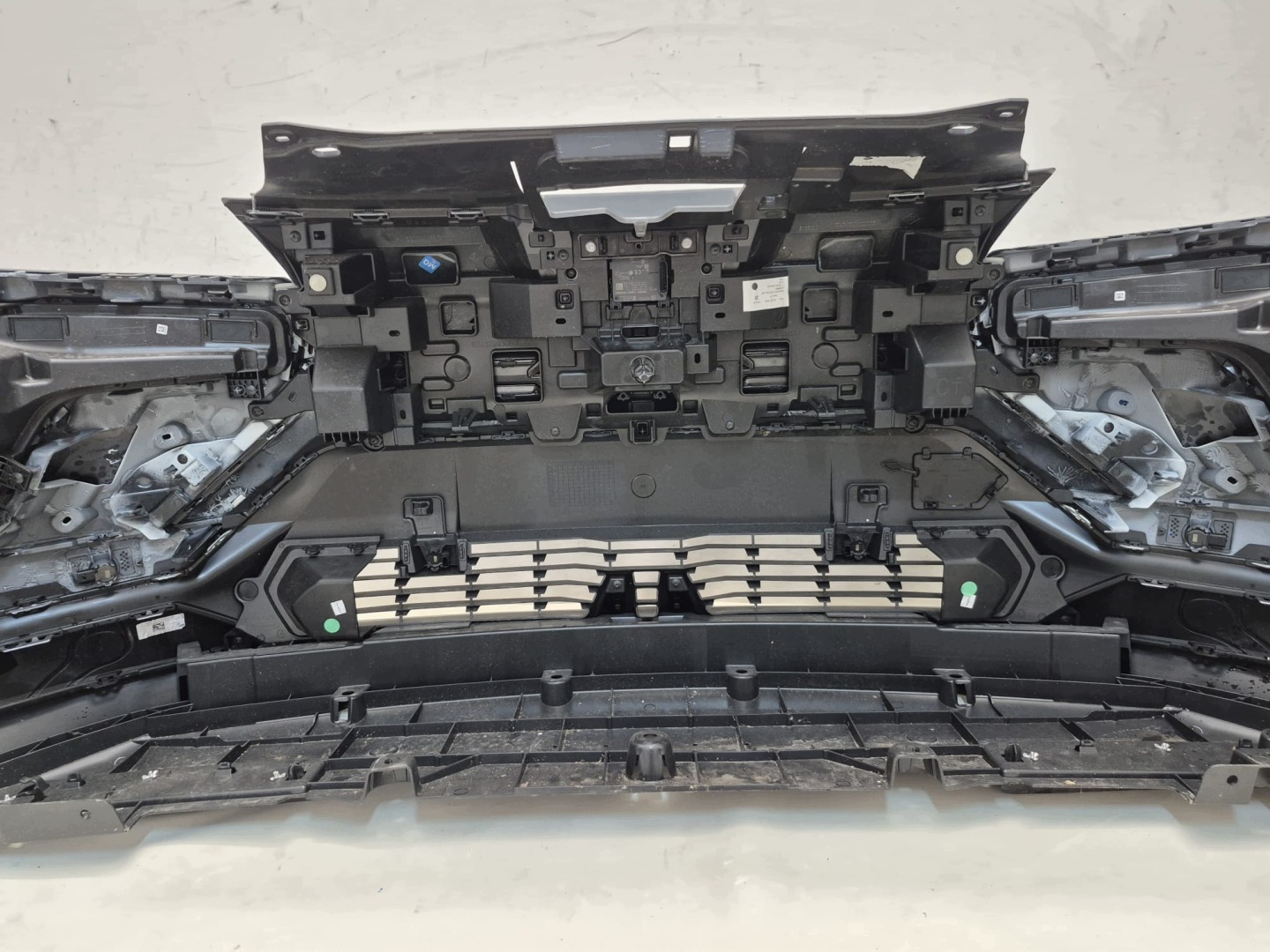MITSUBISHI ECLIPSE CROSS II 26- bumper front front complete PDC