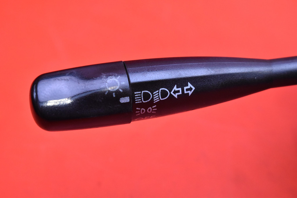 DEVIO LUCI TERGICRISTALLO TERGI PAJAK DAIHATSU SIRION 1 e M100 5D HB 98-01